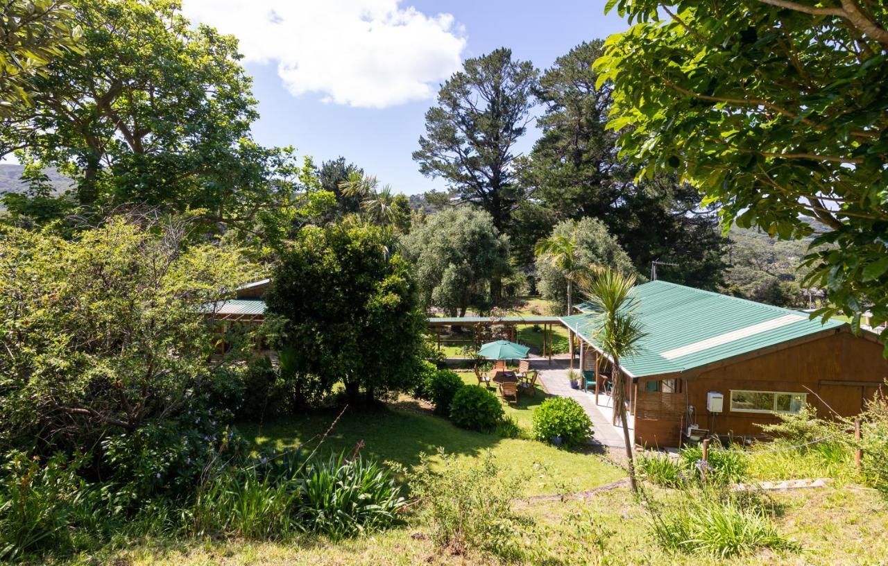 Aotea Lodge Great Barrier Tryphena Exterior foto