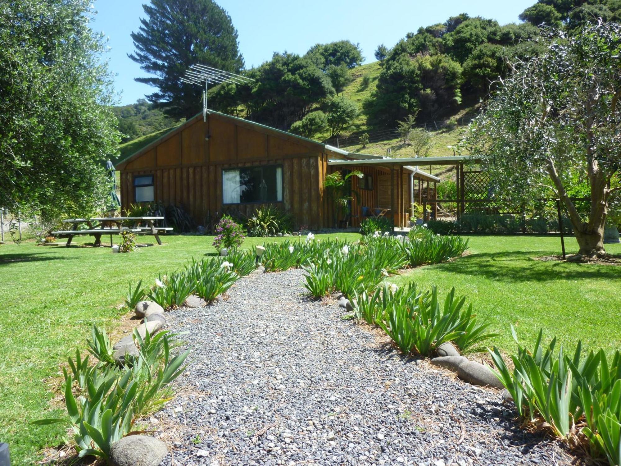 Aotea Lodge Great Barrier Tryphena Exterior foto