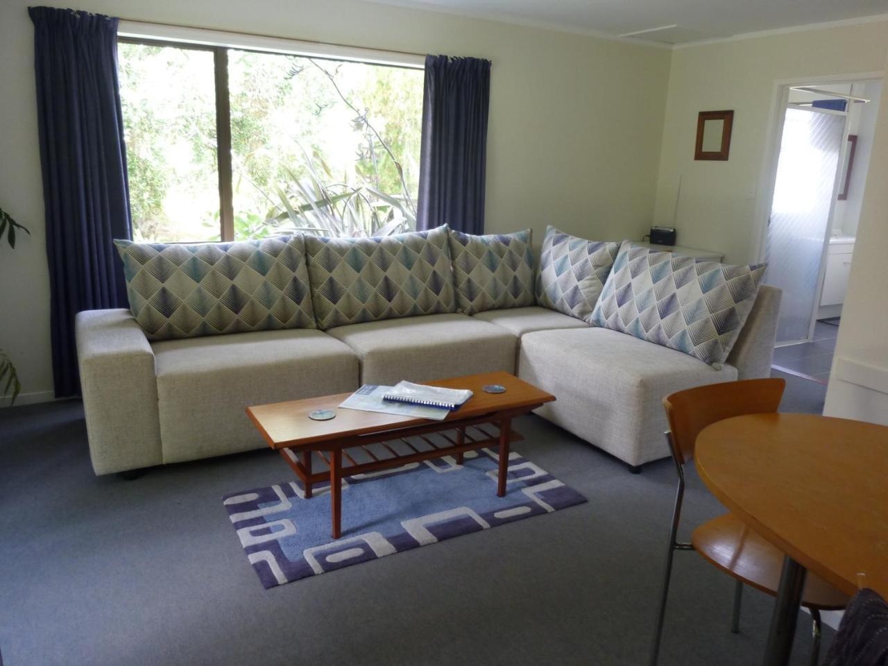 Aotea Lodge Great Barrier Tryphena Exterior foto